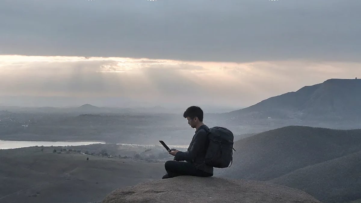 Best Cloud Storage Tools for Travelers with Limited Devices